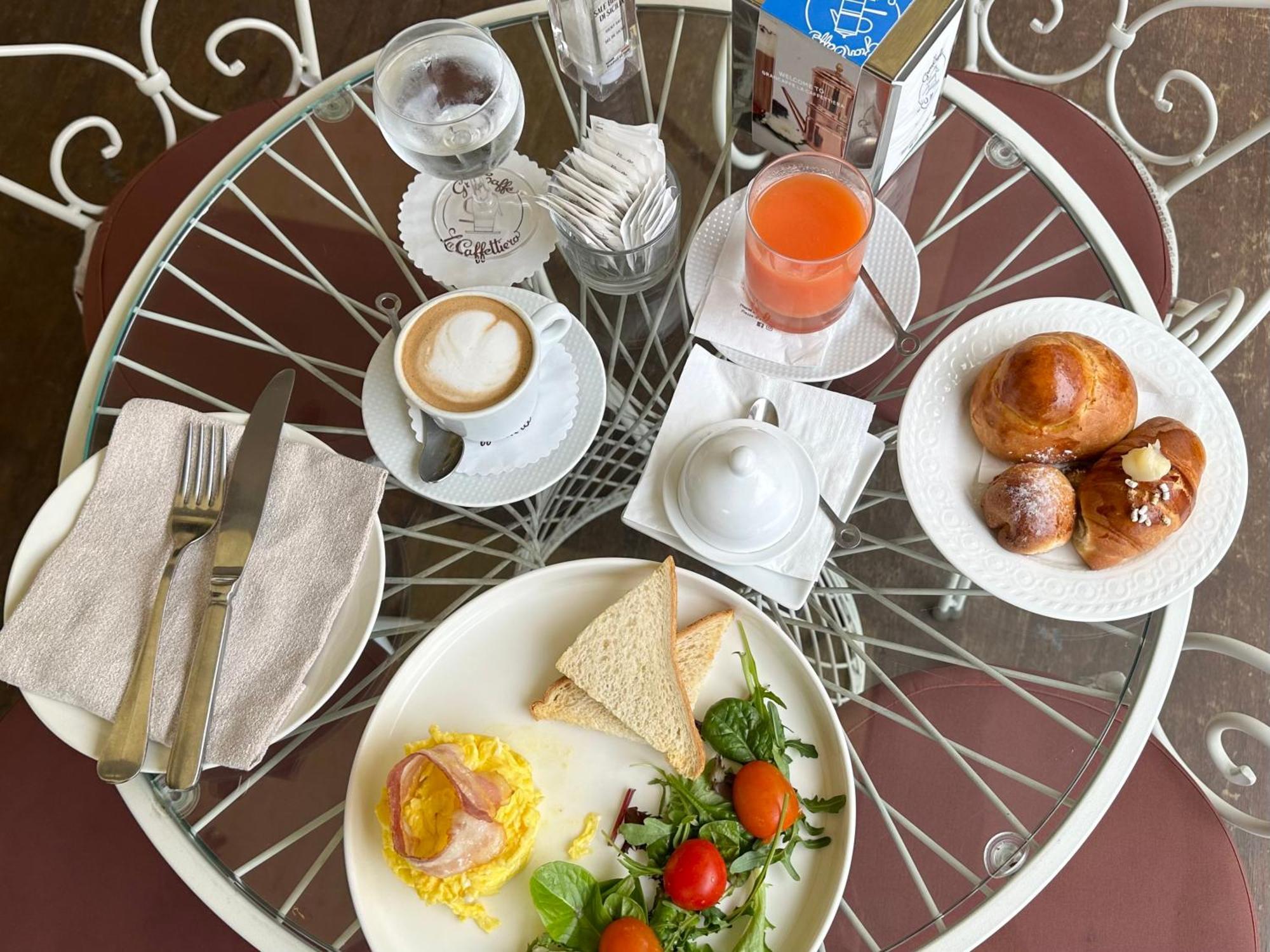 Insogno Suites Napoli Bagian luar foto